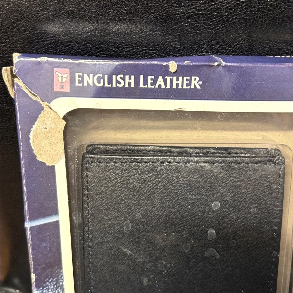 New in box, English Leather Wallet and Pen Set